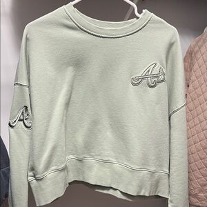 Green Cropped Sweatshirt: Atlanta Braves